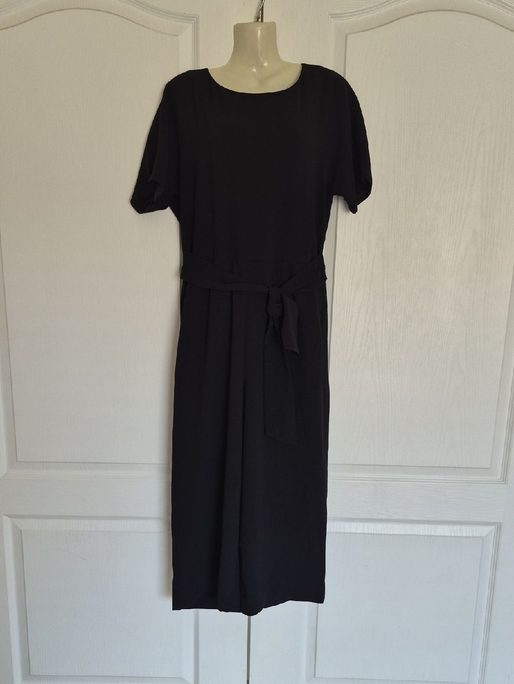RW&CO. Black Open Back, Wide Leg Cropped Jumpsuit